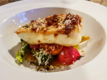 6_Steinbutt mit Käsekruste auf Gemüsebett