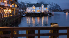 Abends am Hafen von Henningsvaer