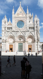 Vorderansicht des Doms von Siena