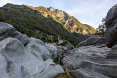 Ein Skulpturengarten aus Wasser und Stein